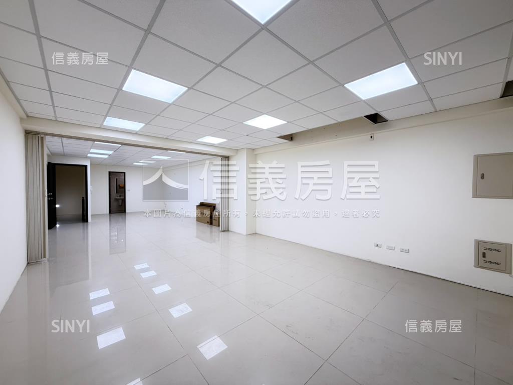 林維湖濱新綻店面Ｃ房屋室內格局與周邊環境
