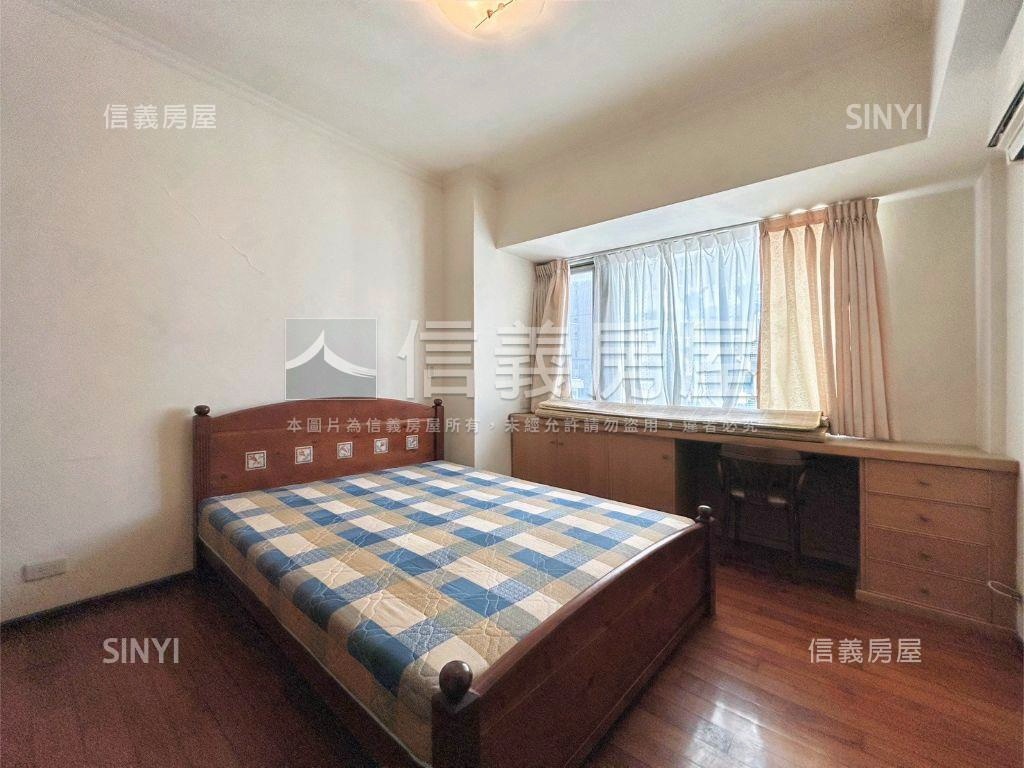 近巨城竹美民生華廈房屋室內格局與周邊環境
