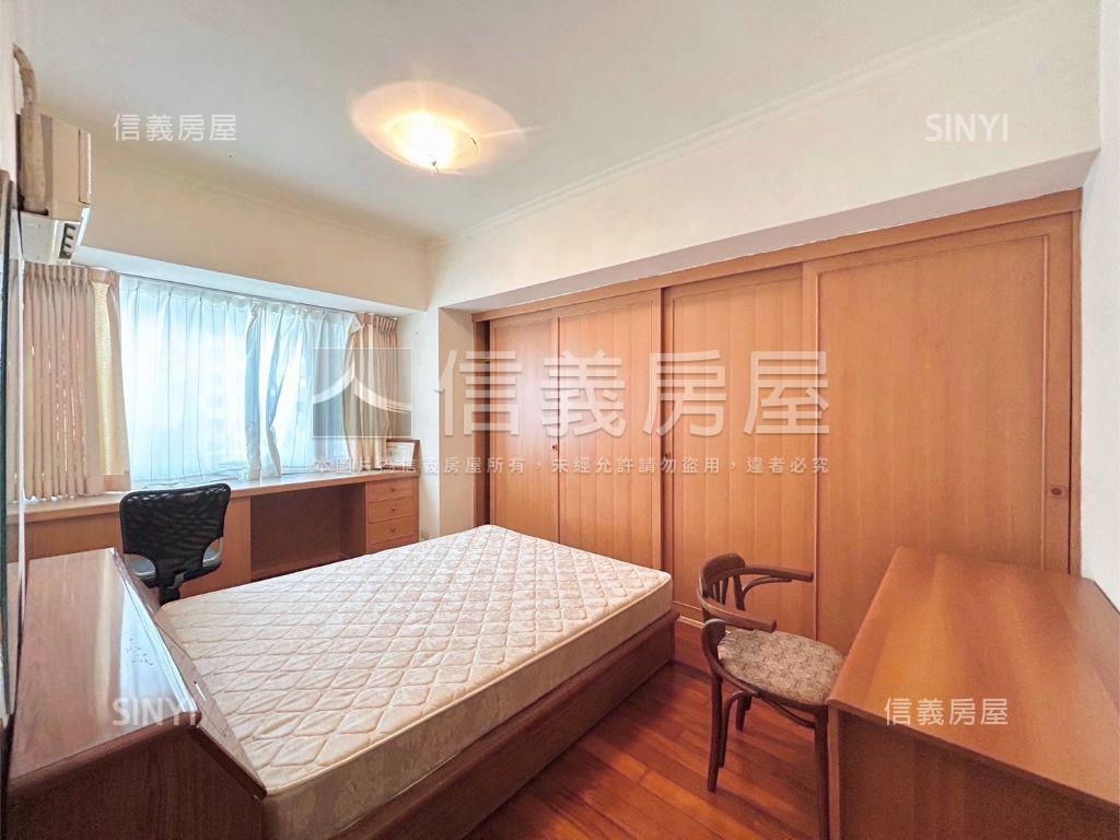近巨城竹美民生華廈房屋室內格局與周邊環境