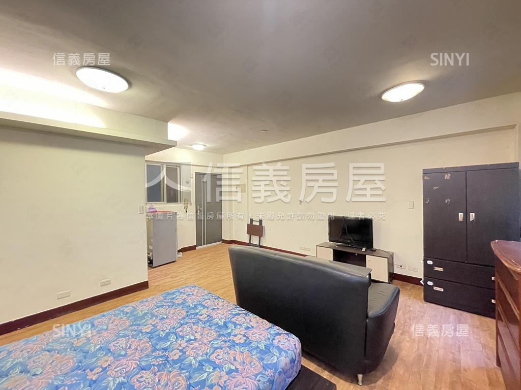 南一低總價二樓房屋室內格局與周邊環境