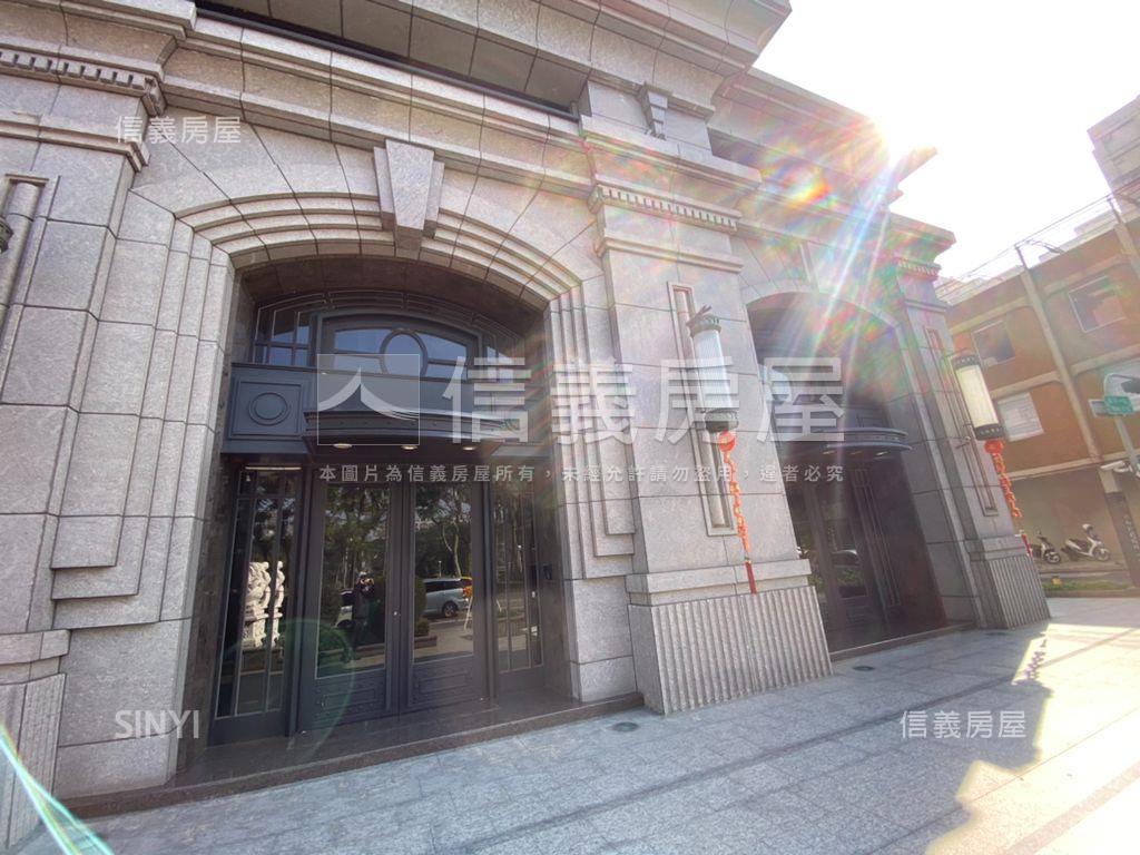 文化中心面寬三角窗店霸房屋室內格局與周邊環境