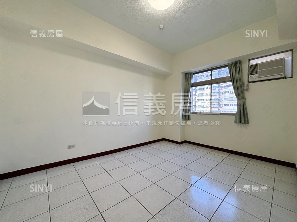 近台南文化中心三房平車房屋室內格局與周邊環境