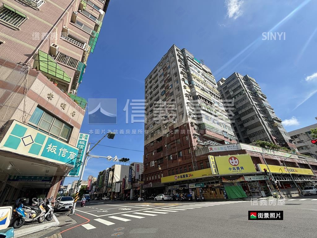 近台南文化中心三房平車房屋室內格局與周邊環境