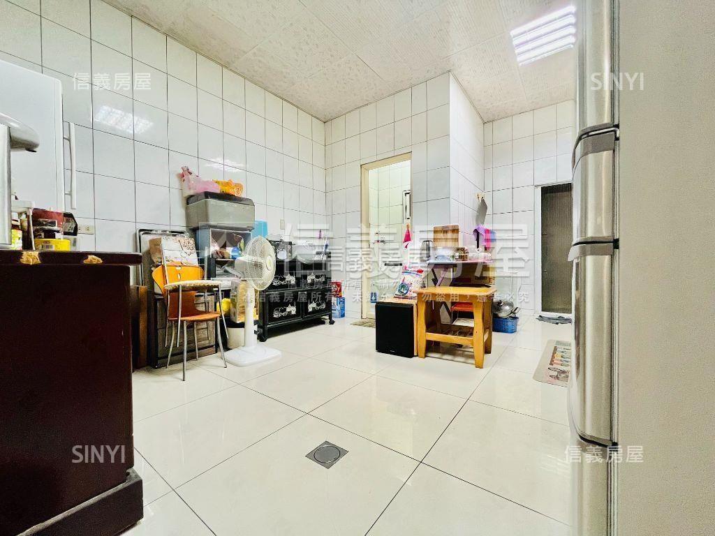 近平實｜臨路孝親雅宅房屋室內格局與周邊環境