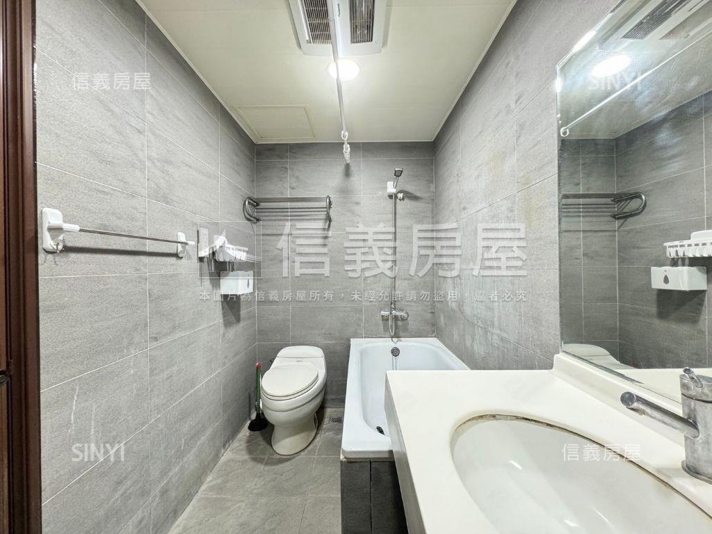 遠百商圈俠隱外棟兩房房屋室內格局與周邊環境