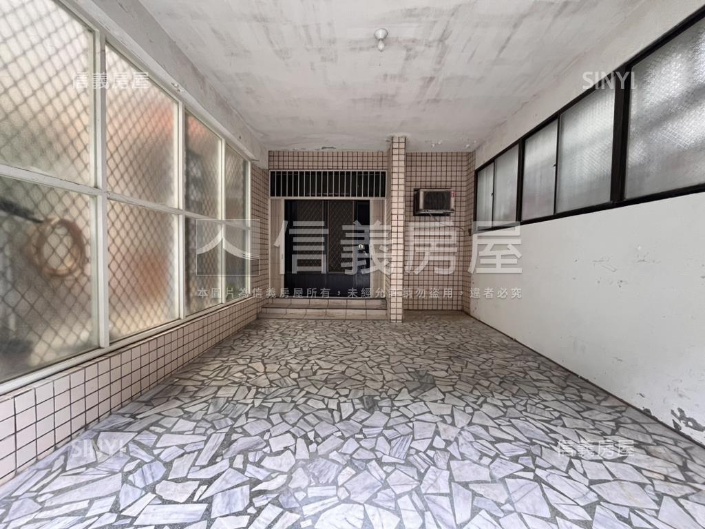 平鎮國高中唯美透天房屋室內格局與周邊環境