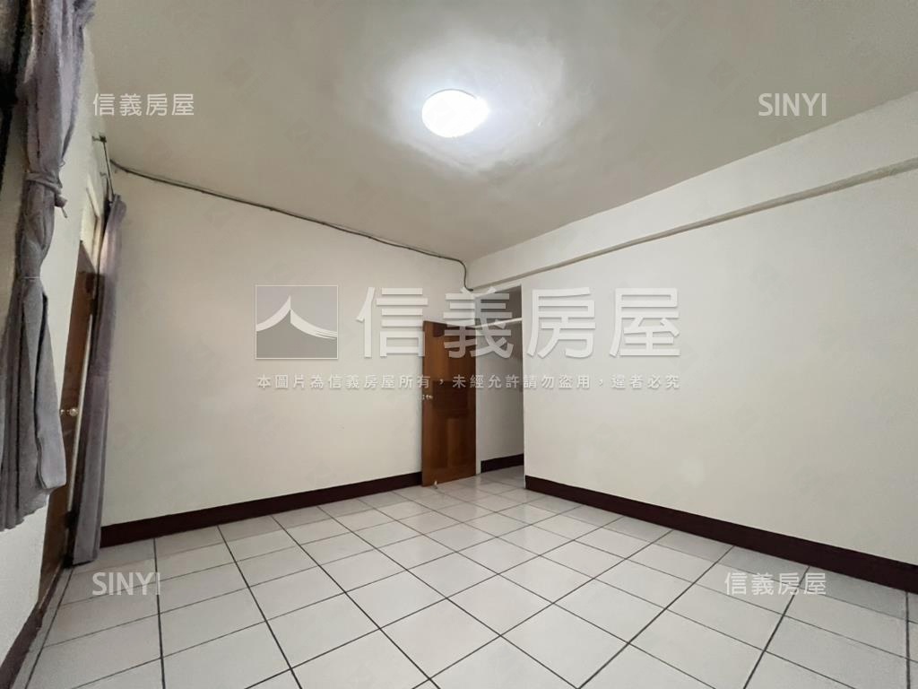 平鎮國高中唯美透天房屋室內格局與周邊環境