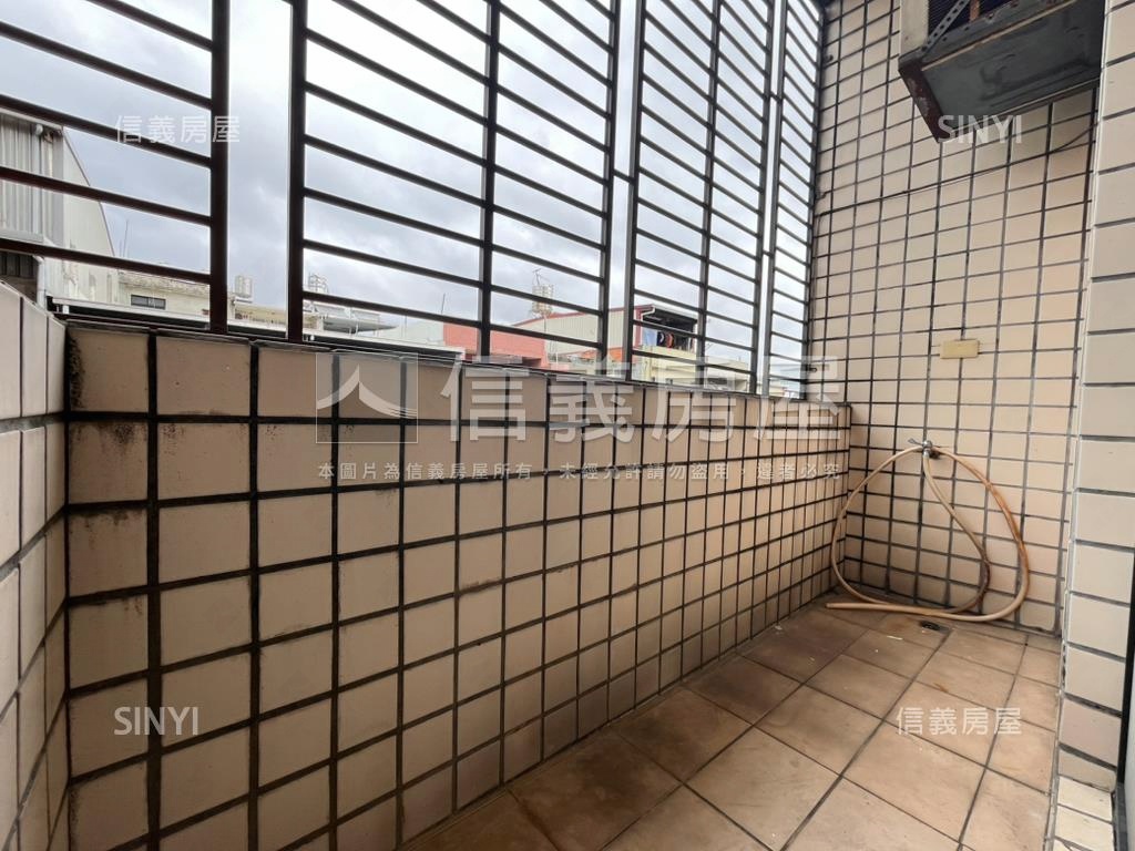 平鎮國高中唯美透天房屋室內格局與周邊環境