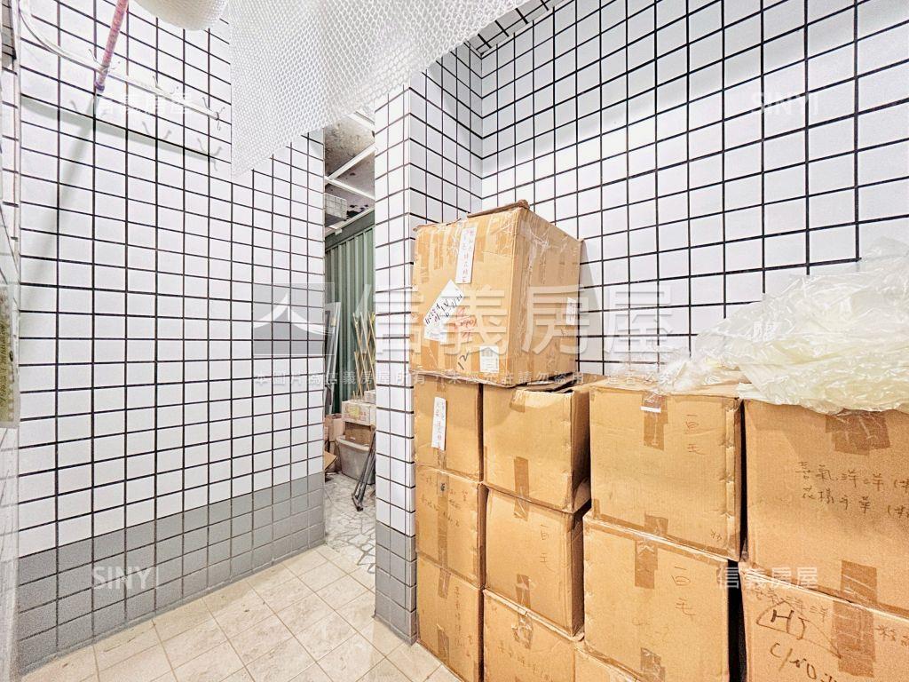 蘋果村庭院美宅衛浴開窗房屋室內格局與周邊環境