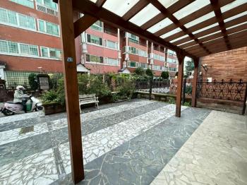 蘋果村庭院美宅衛浴開窗