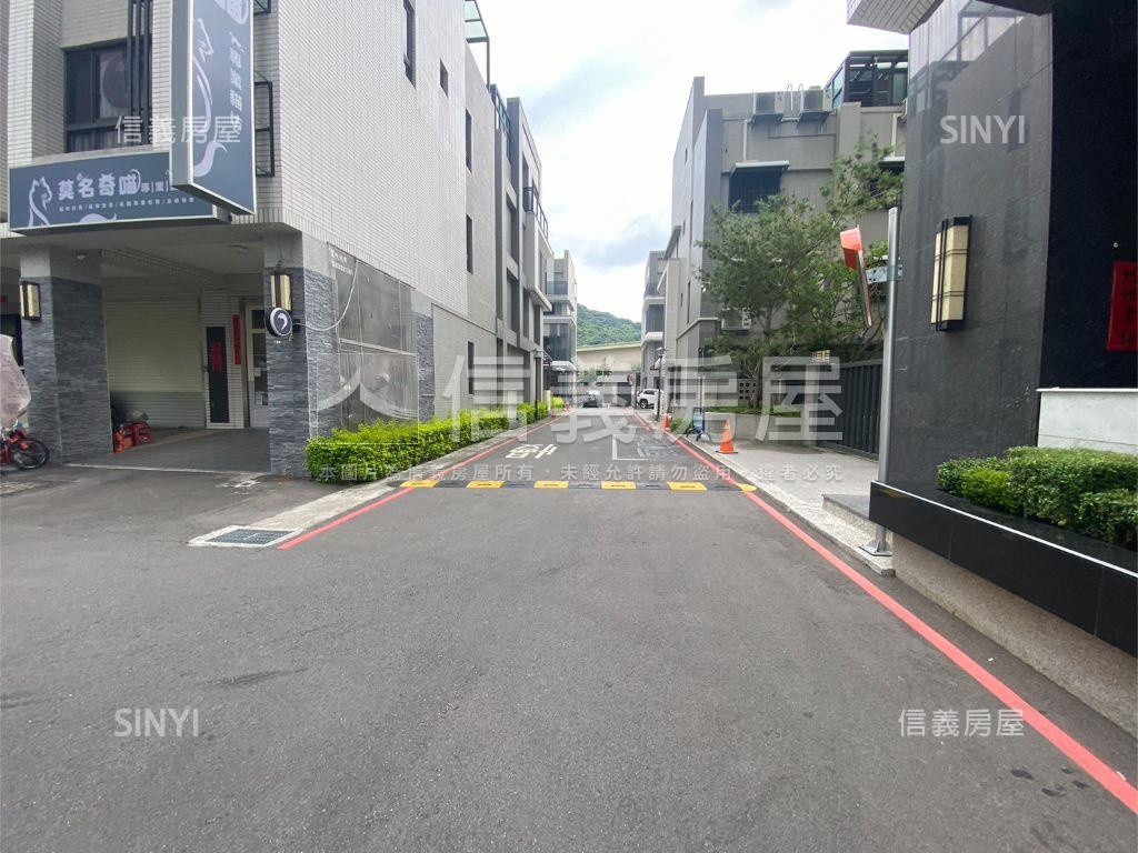 極光計畫優質三房房屋室內格局與周邊環境