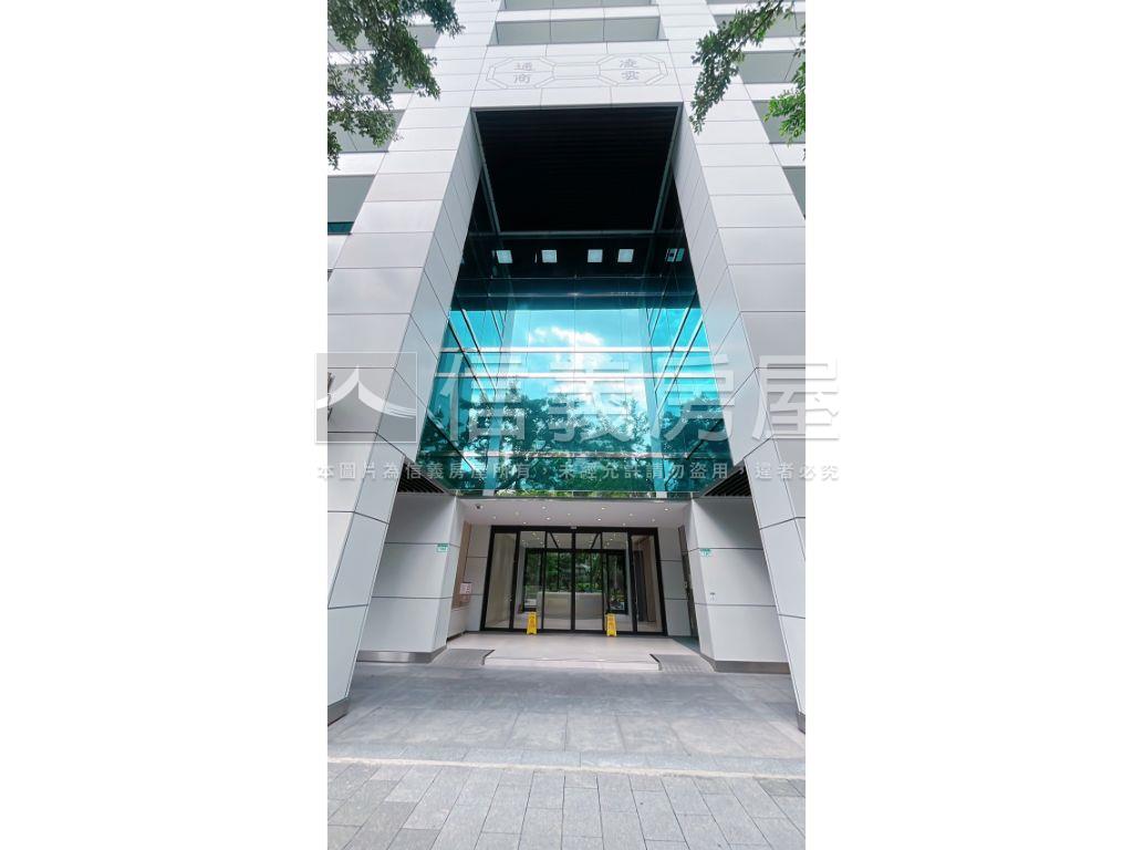凌雲通商Ａ辦景觀２４樓房屋室內格局與周邊環境