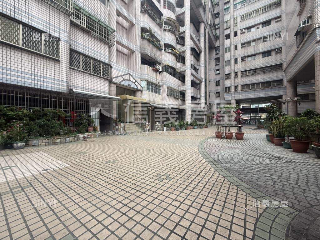 經武商圈成家３房房屋室內格局與周邊環境