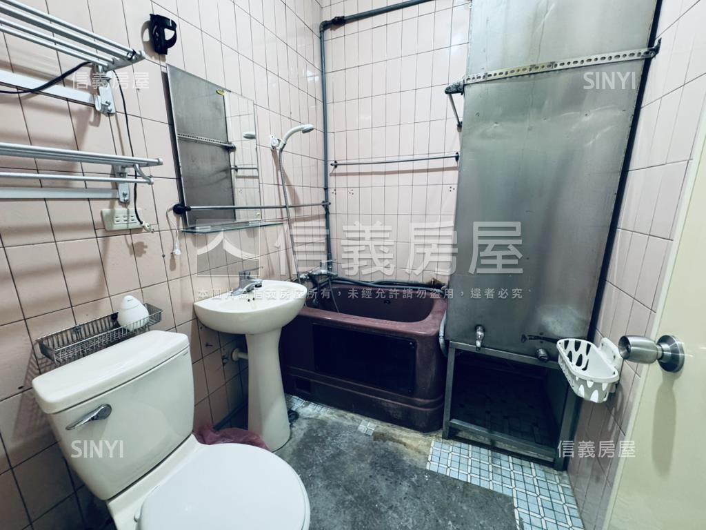 土城站綠意三房方正一樓房屋室內格局與周邊環境