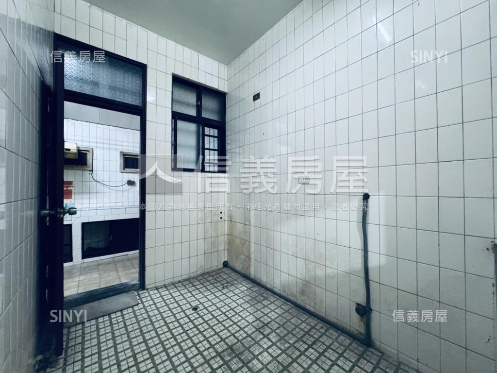 土城站綠意三房方正一樓房屋室內格局與周邊環境