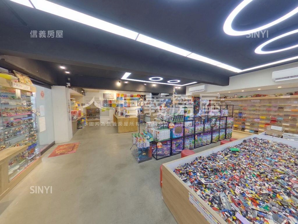 東區面寬旗艦金店房屋室內格局與周邊環境