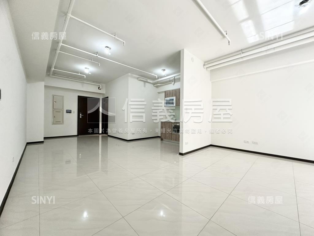 河堤世界靚宅平車房屋室內格局與周邊環境