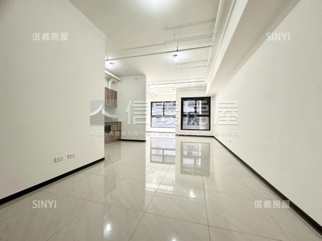 河堤世界靚宅平車房屋室內格局與周邊環境