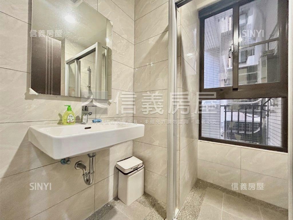 富源左岸兩房車位房屋室內格局與周邊環境