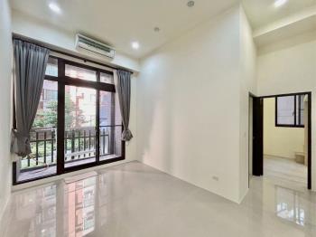 富源左岸兩房車位