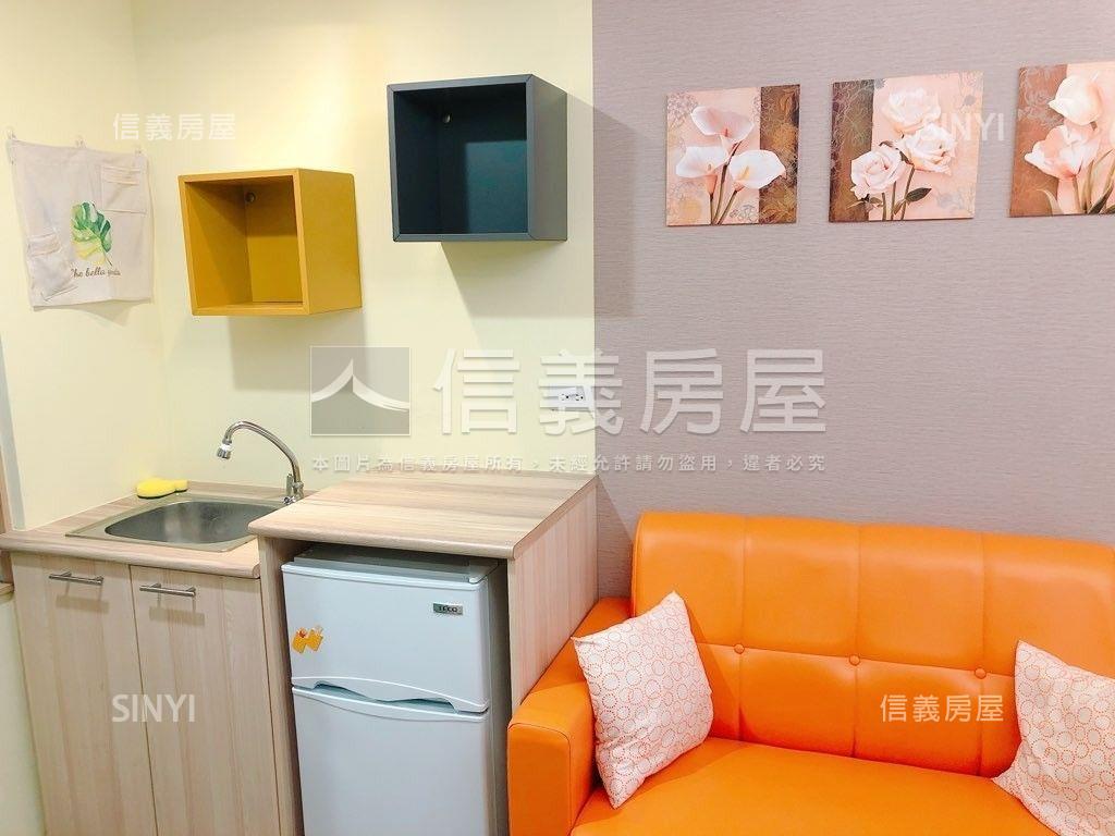 近市民廣場次頂樓電梯華廈房屋室內格局與周邊環境