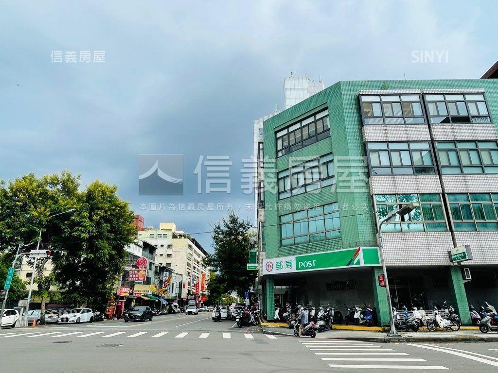 近市民廣場次頂樓電梯華廈房屋室內格局與周邊環境