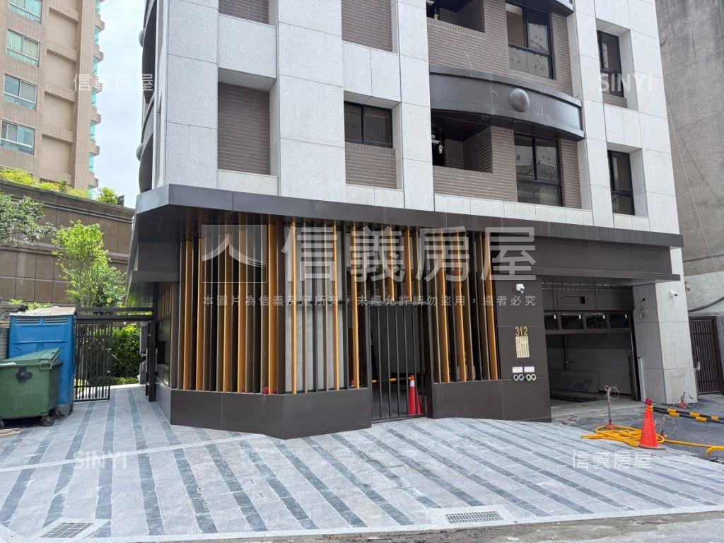 和邦羅斯芙邊間＋車位房屋室內格局與周邊環境