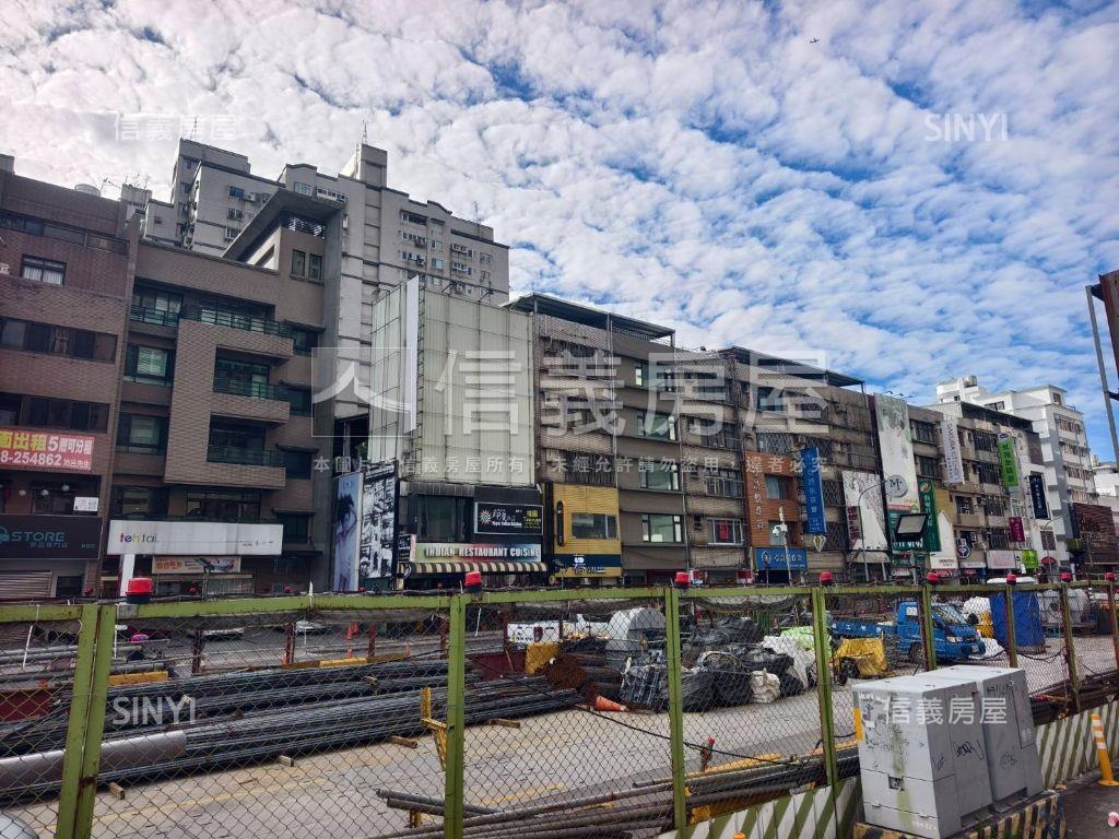 藝文未來Ｇ１０站面寬店霸房屋室內格局與周邊環境