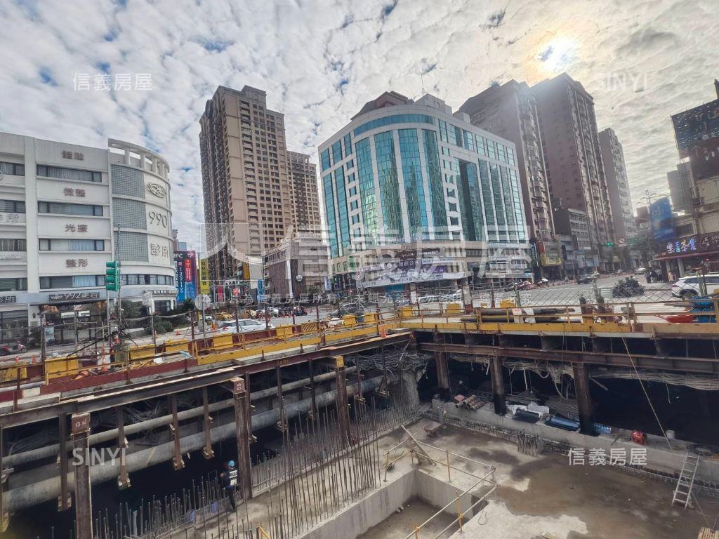 藝文未來Ｇ１０站面寬店霸房屋室內格局與周邊環境