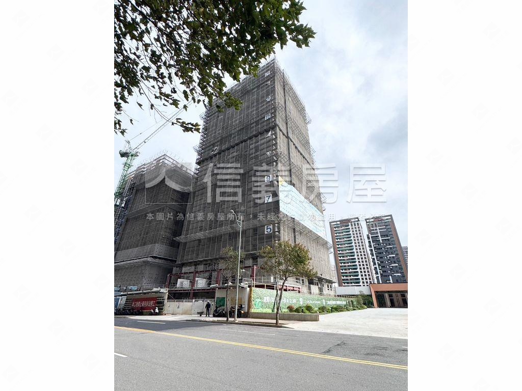 大亮波波高樓帶車位房屋室內格局與周邊環境