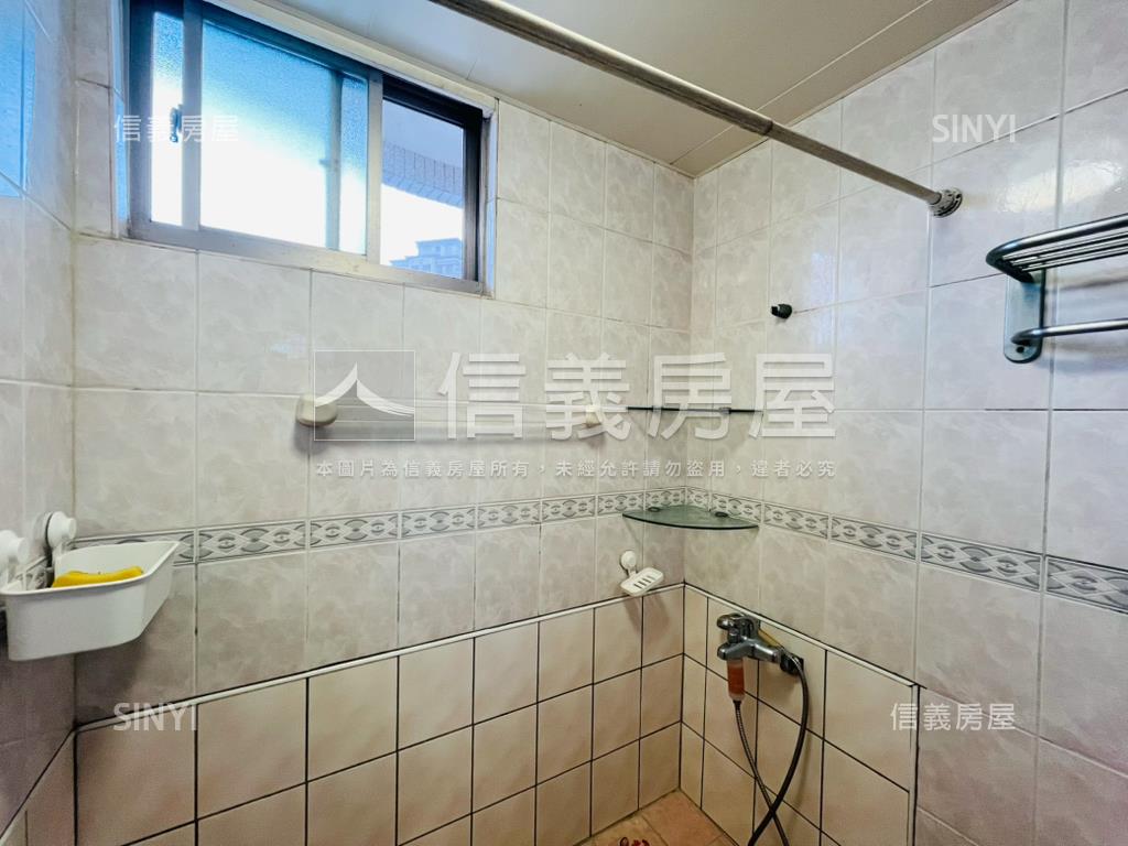 雙和新城次頂樓精美三房房屋室內格局與周邊環境