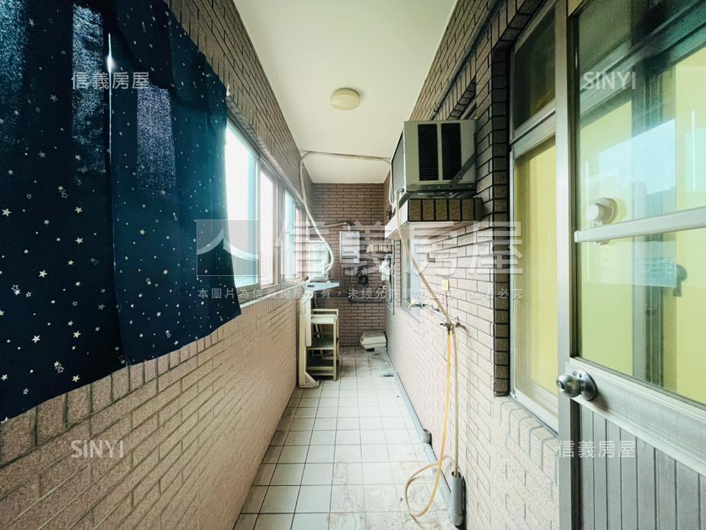 雙和新城次頂樓精美三房房屋室內格局與周邊環境