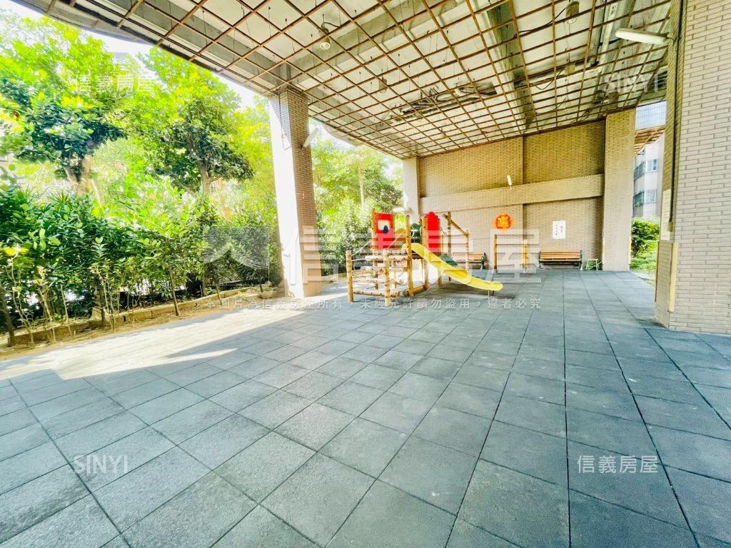 雙和新城次頂樓精美三房房屋室內格局與周邊環境