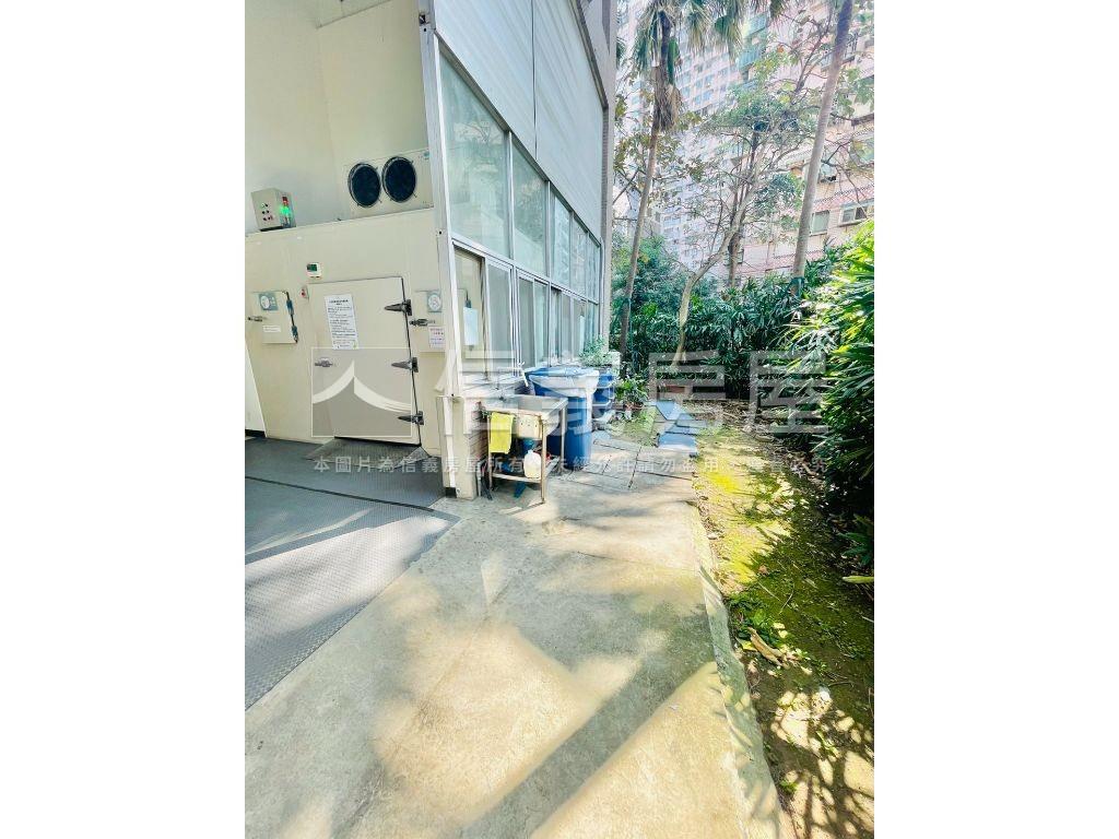 雙和新城次頂樓精美三房房屋室內格局與周邊環境