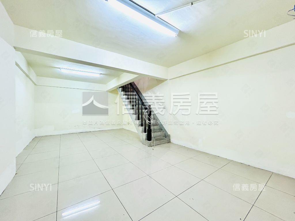 星雲捷運住店辦大１樓房屋室內格局與周邊環境