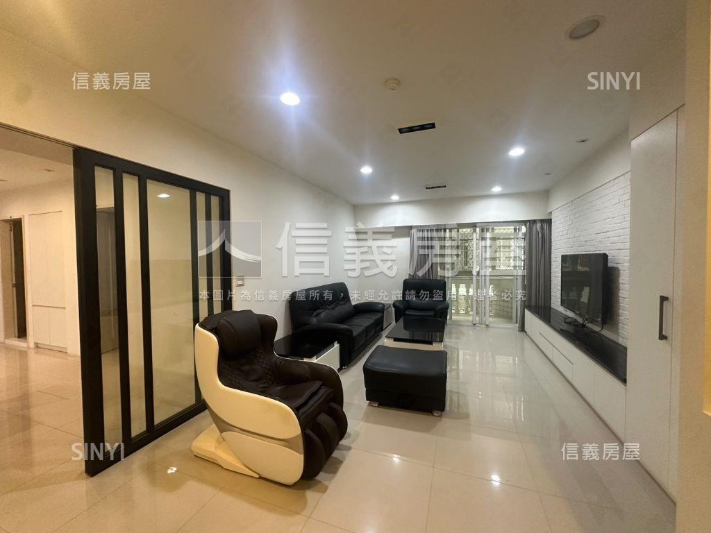 近捷運電梯大樓舒適大空間房屋室內格局與周邊環境