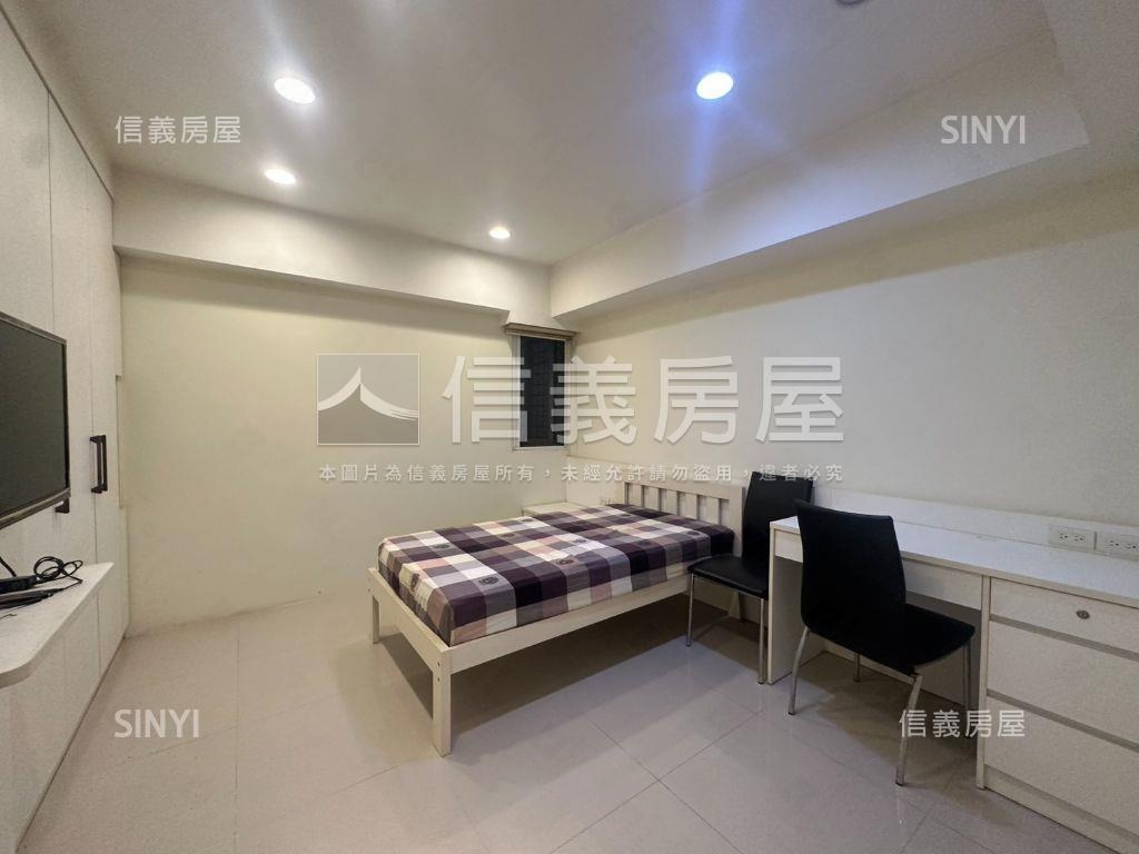 近捷運電梯大樓舒適大空間房屋室內格局與周邊環境