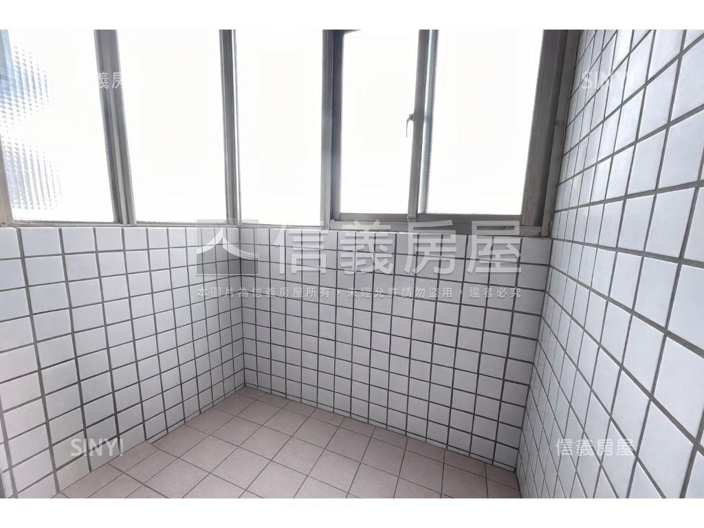 中國醫首購首選附車位讚房屋室內格局與周邊環境