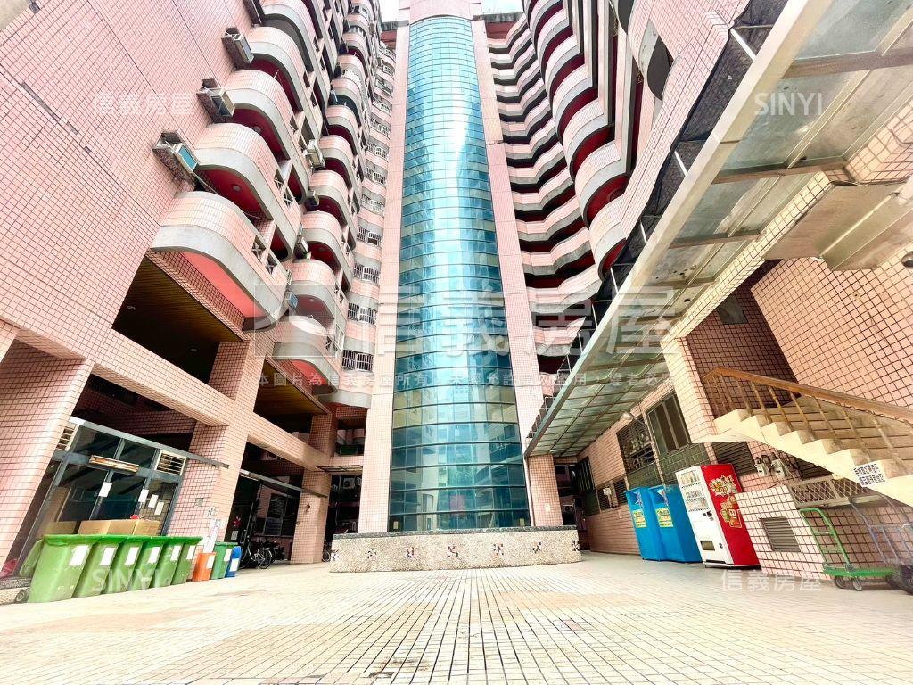 中國醫首購首選附車位讚房屋室內格局與周邊環境