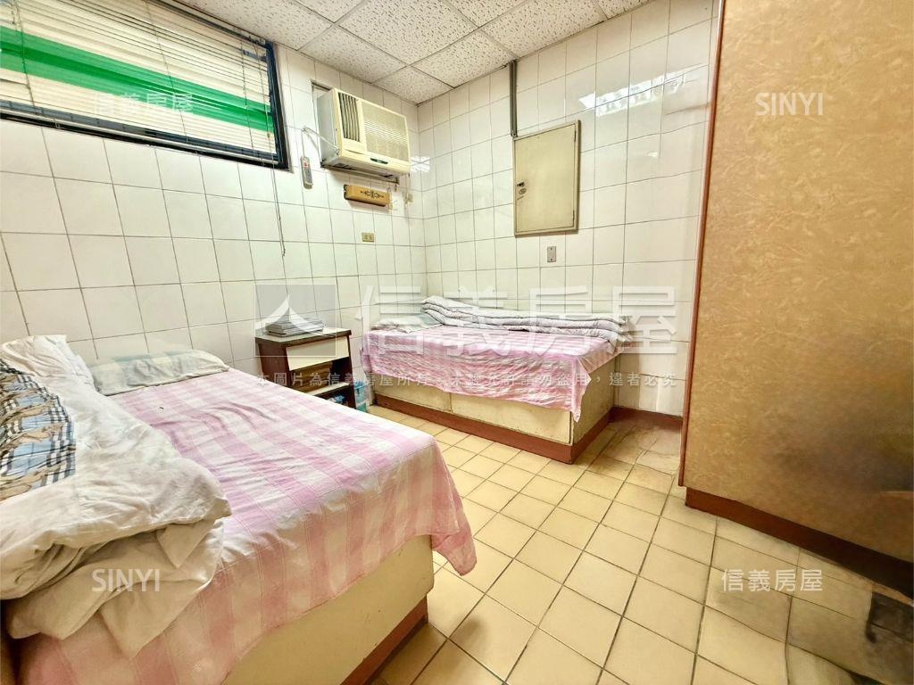 三角窗大空間一樓加地下室房屋室內格局與周邊環境