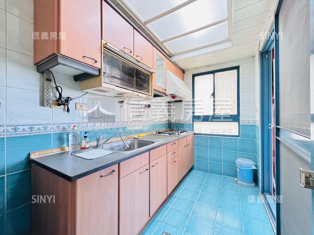 藝文巴黎富邑三房車位房屋室內格局與周邊環境