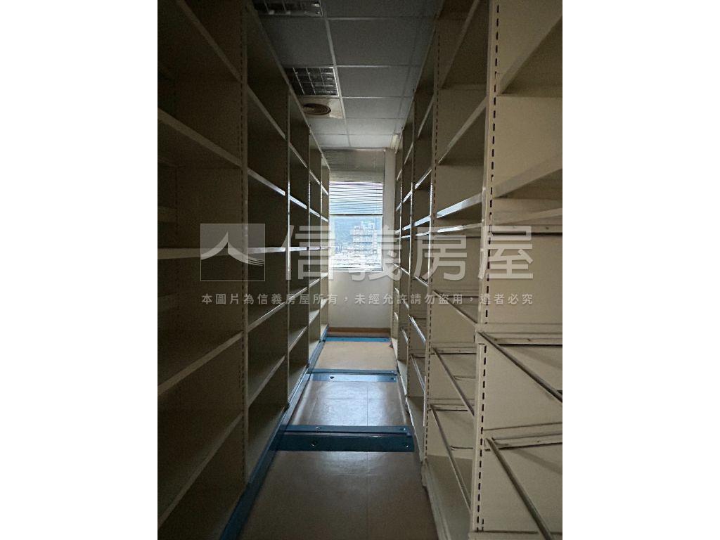 內科遠雄捷運辦公房屋室內格局與周邊環境