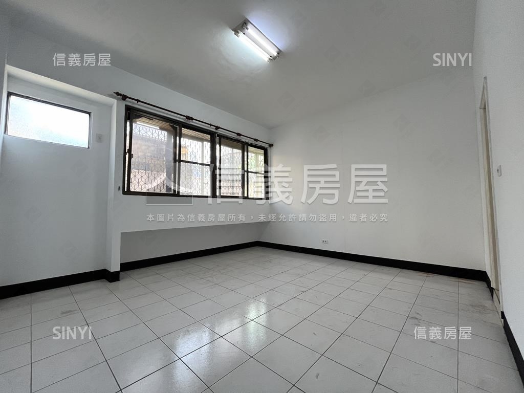建平七街近市府優質透天房屋室內格局與周邊環境