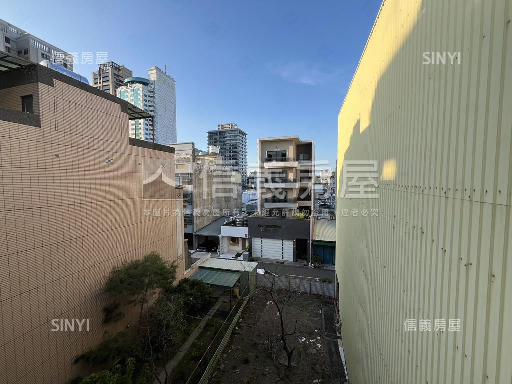 建平七街近市府優質透天房屋室內格局與周邊環境