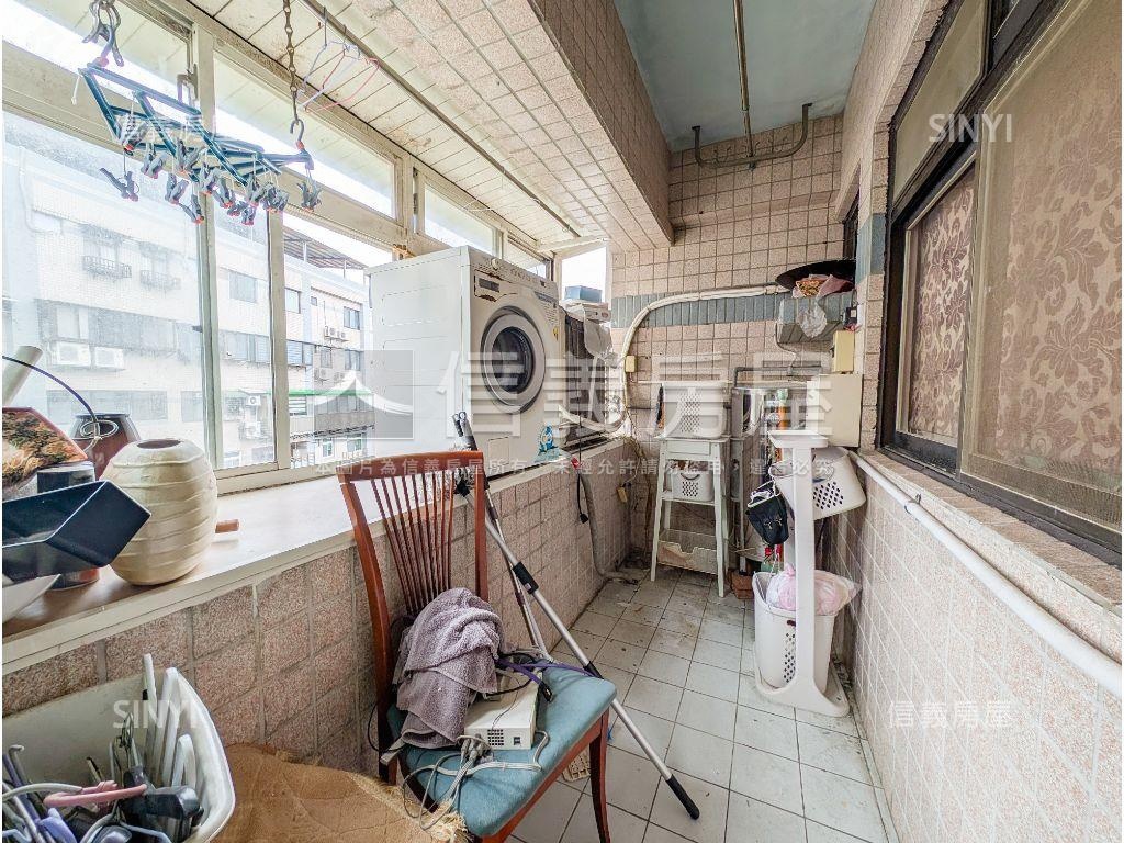 氣派非凡伯爵樓中樓房屋室內格局與周邊環境