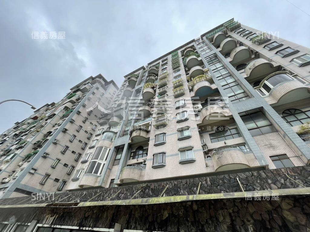 氣派非凡伯爵樓中樓房屋室內格局與周邊環境