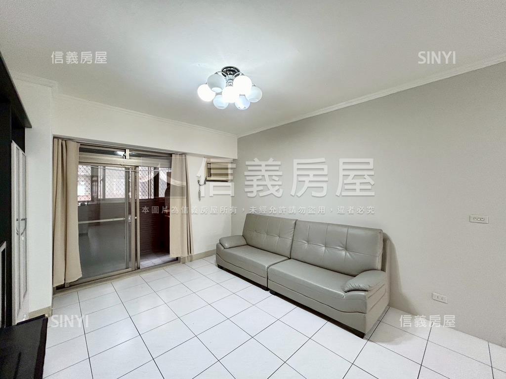 專任水晶湖畔三房車位房屋室內格局與周邊環境