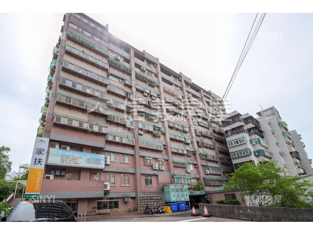 專任水晶湖畔三房車位房屋室內格局與周邊環境