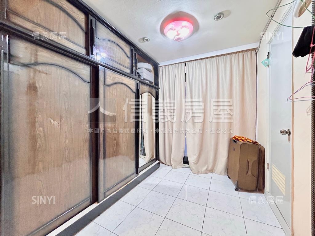 拎包即入住三房美公寓房屋室內格局與周邊環境