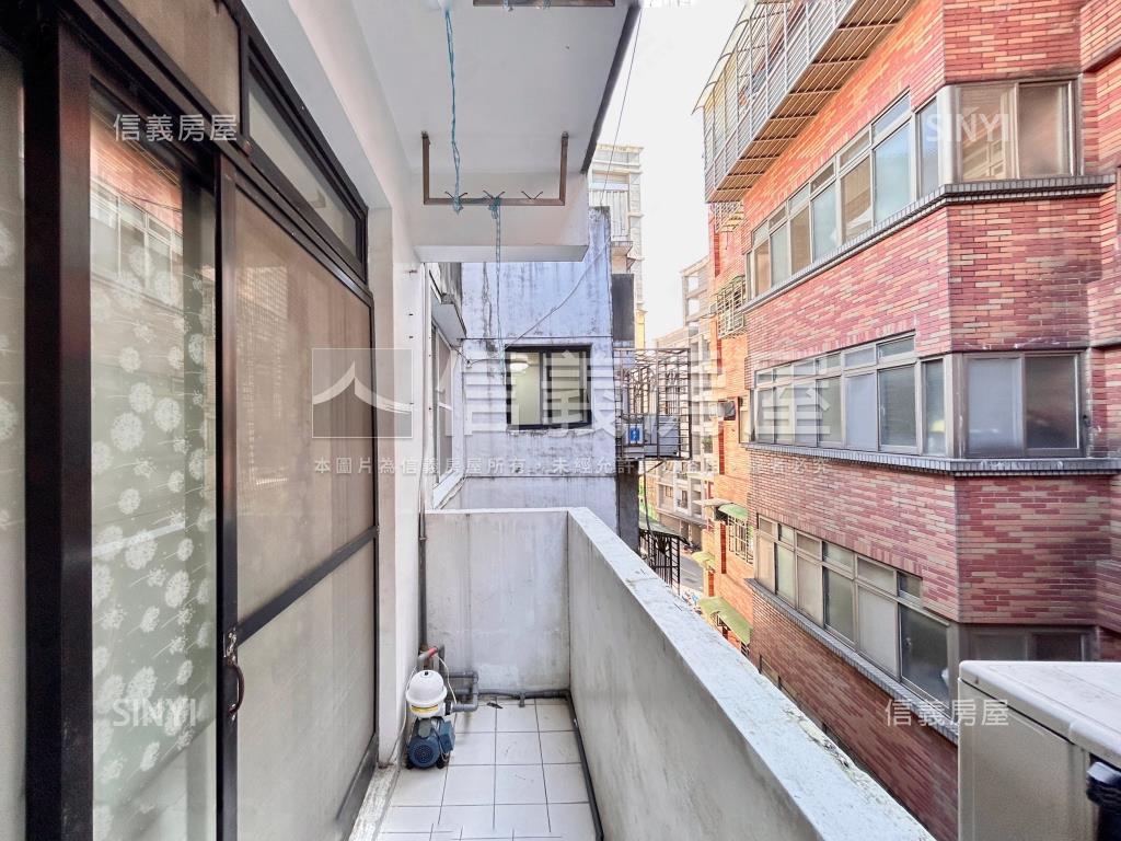拎包即入住三房美公寓房屋室內格局與周邊環境